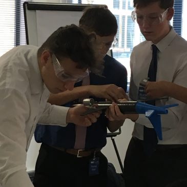 Students “see inside manufacturing” at GKN